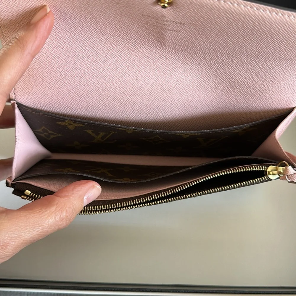 Like New Authentic Louis Vuitton Brown and Pink  Coated Canvas Monogram Wallet
